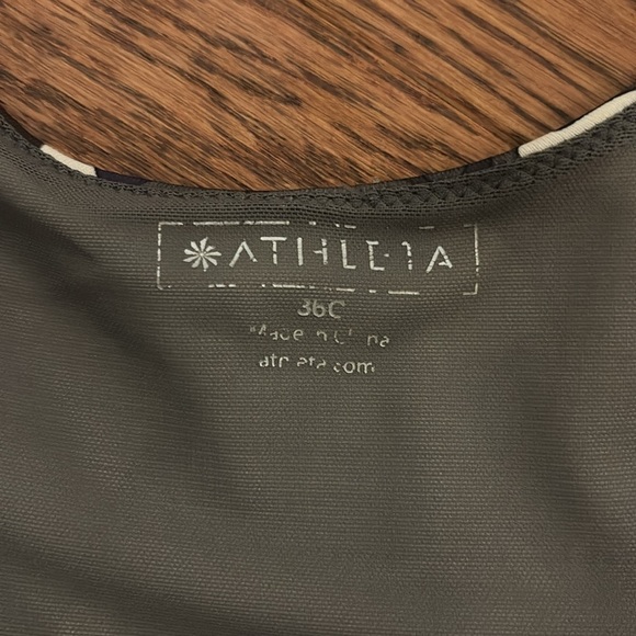 Athleta Floral Racerback Tank Top with Shelf Bra Size 36c - Picture 2 of 7